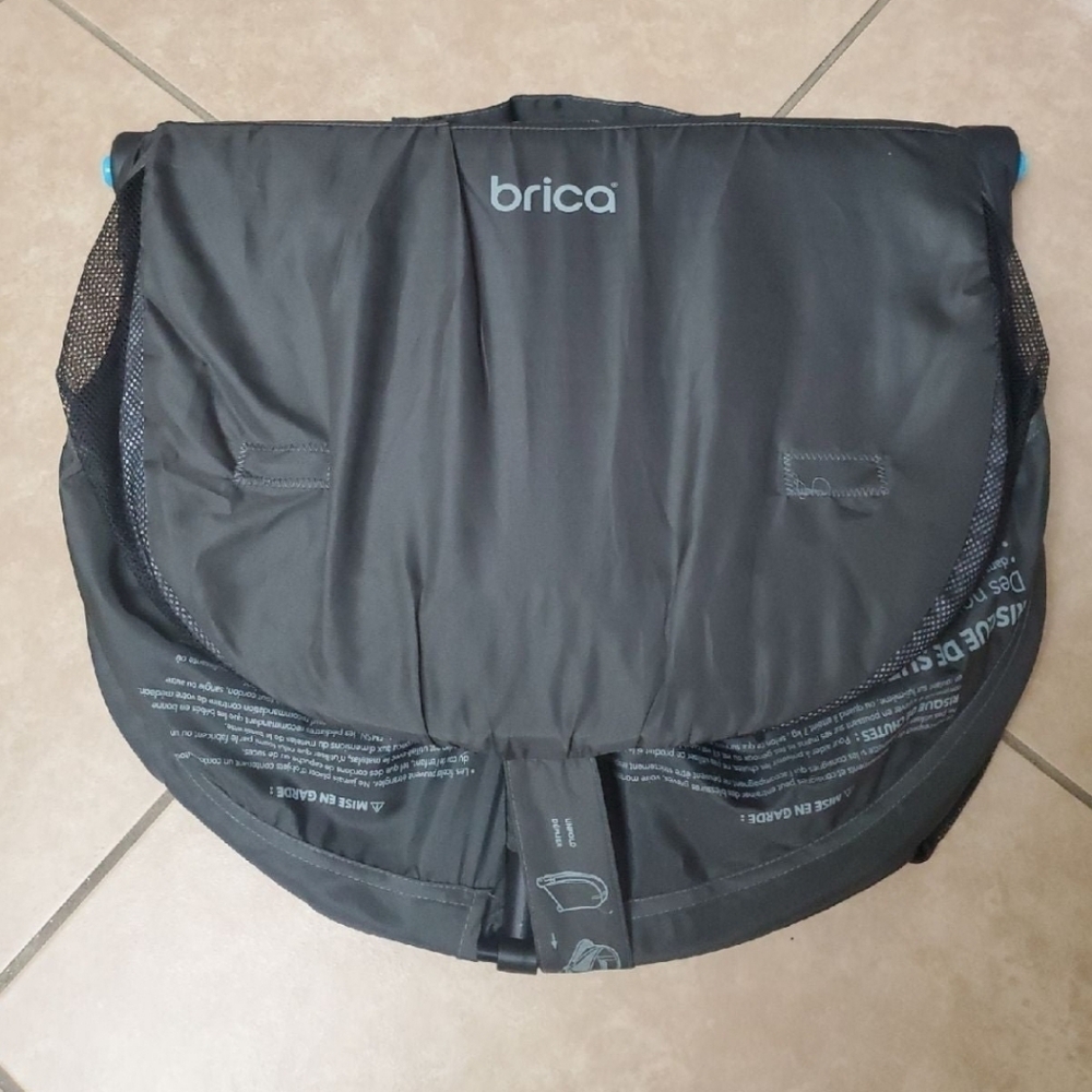 Brica Fold n' Go Travel Bassinet - Picture 9 of 12